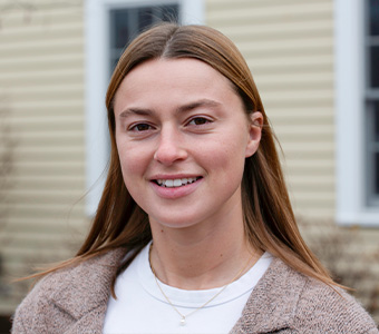 Photo of Jasmine Olins